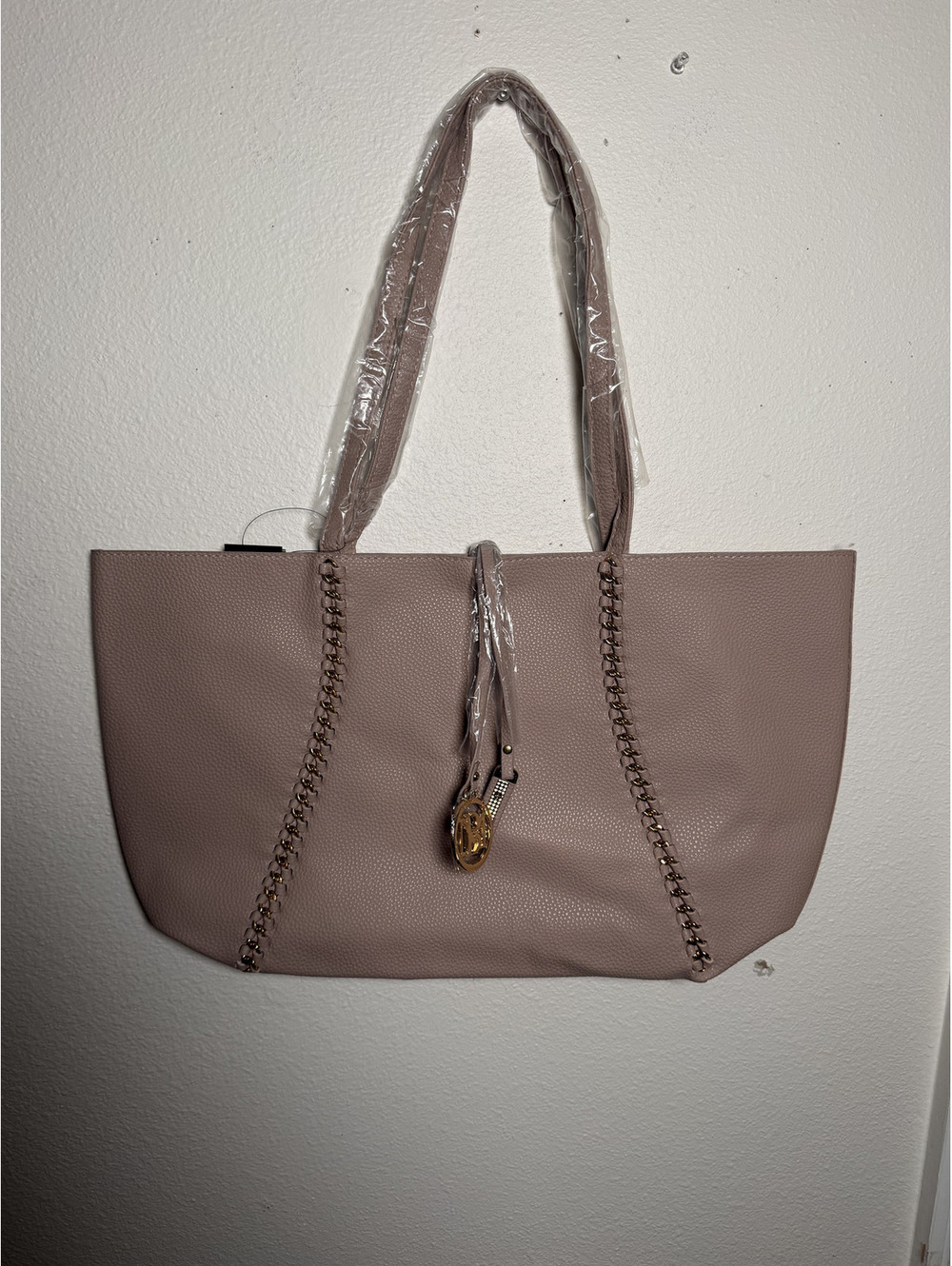 Badgley Mischka BMH-015 Decorative Chain Tote Taupe Vegan Leather NWT MSRP $139